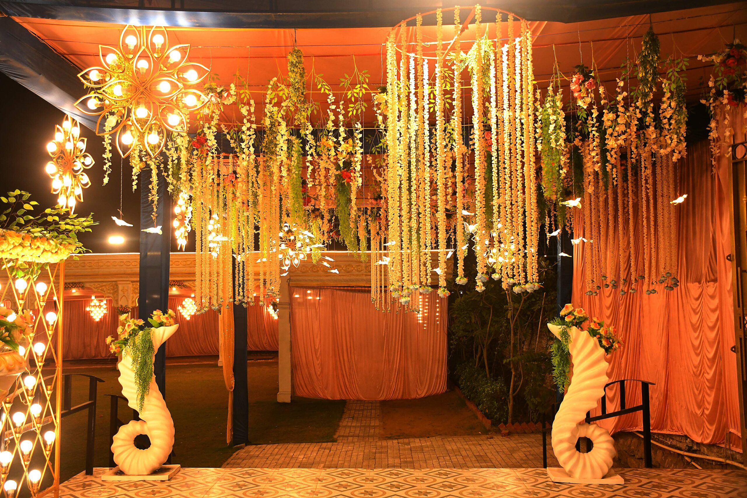 Wedding venue marriage garden farmhouse outdoor party lawn jhansi datiya babina near me