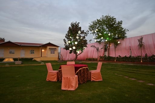 Wedding venue marriage garden farmhouse outdoor party lawn